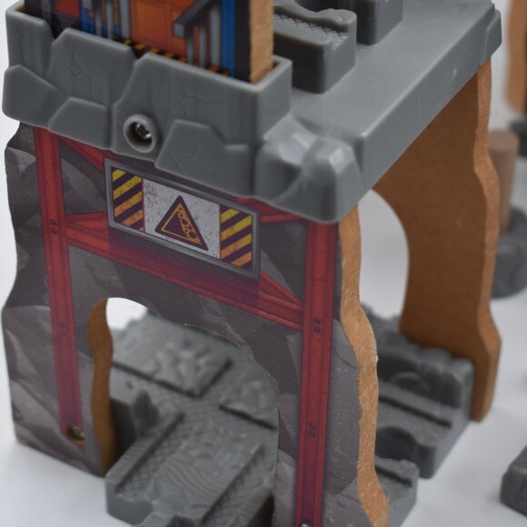 Fossil Run Train Incomplete Set Replacement Parts Wooden Railway Thomas Friends - Picture 5 of 13